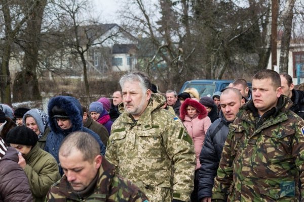 В Устилузі попрощалися із загиблим бійцем. ФОТО