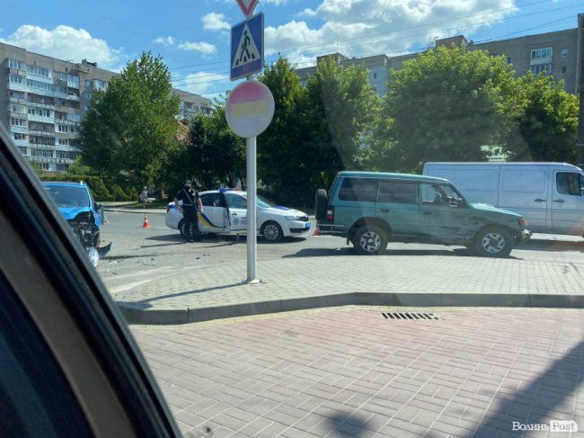 У Луцьку на Конякіна – аварія. ФОТО