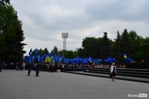 Антифашистська акція Партії регіонів у Луцьку. ФОТО