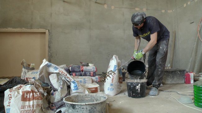 У ковельській гімназії капітально ремонтують спортзал. ФОТО