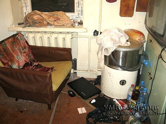 На Волині батько порізав сина. ФОТО