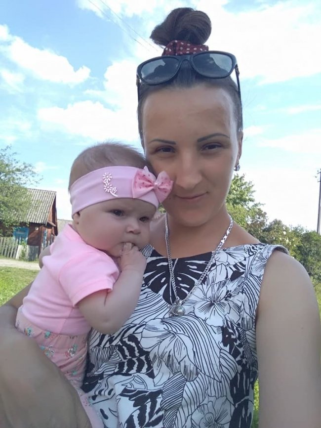 Маленькій волинянці терміново потрібні кошти на операцію. ФОТО