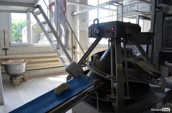 Як у Луцьку печуть хліб. ФОТО