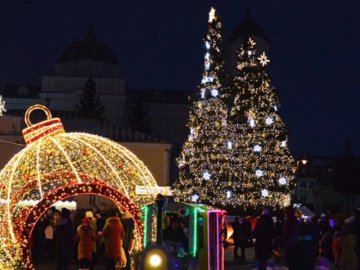 Куди піти у Луцьку на різдвяні вихідні 25-27 грудня. ПЕРЕЛІК ЗАХОДІВ