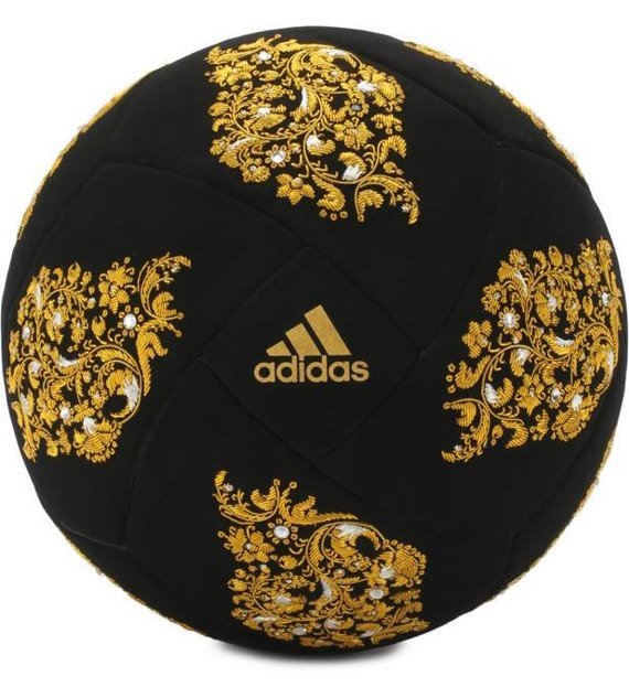 Футбольний «рагулізм»: у мережі висміяли підготовку Росії до чемпіонату світу. ФОТО. ВІДЕО