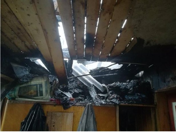 У селищі на Волині через замикання електромережі горів будинок