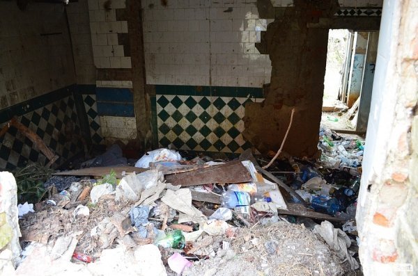 У Луцьку пам’ятку навмисно руйнують, - громадські активісти. ФОТО