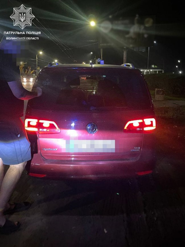 У Луцьку за кермом автівки спіймали 16-річну дівчину 