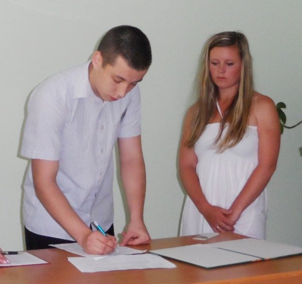 Весілля у луцькій тюрмі. ФОТО