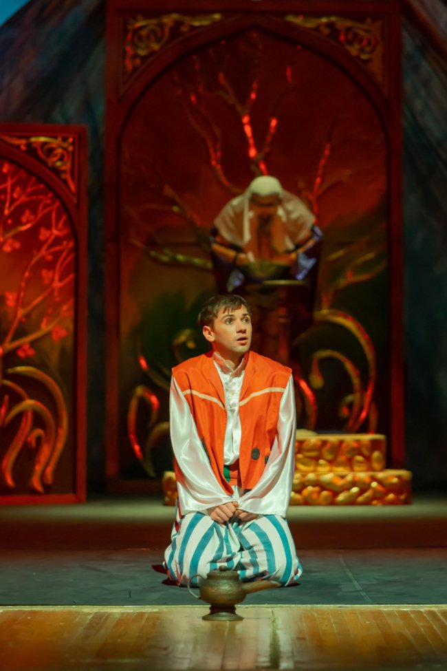 Театральний анонс: які вистави покажуть у Луцьку 17-22 вересня