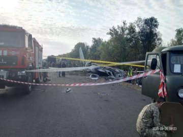 Жахлива аварія Ан-26 під Харковом: рятувальники досі шукають людей під уламками. ОНОВЛЕНО  