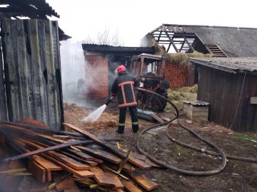 У селі на Волині згорів сарай. ФОТО