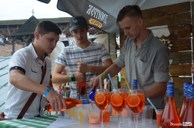 На луцькому фесті презентували новий італійський напій. ФОТО*