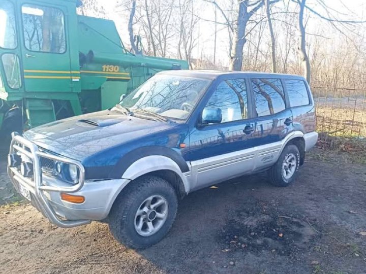 Громада з Волині купила автомобіль для воїнів