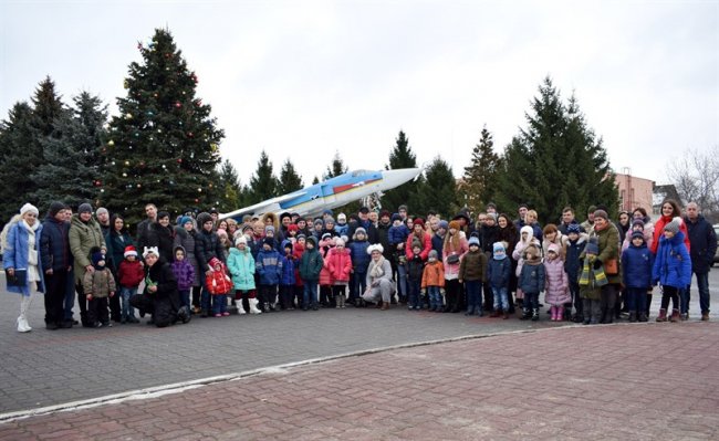 Луцький «Мотор» влаштував свято для родин військовослужбовців 204-ї Севастопольської бригади. ФОТО