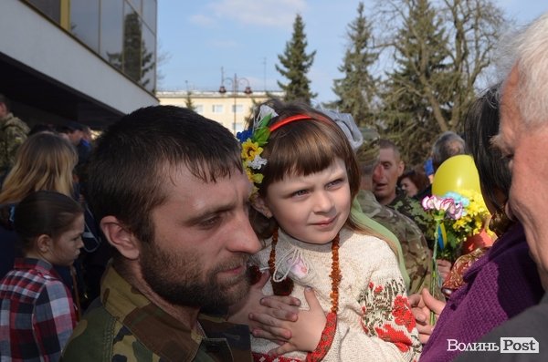 У Луцьку зустрічали героїв, які повернулися з АТО. ФОТО