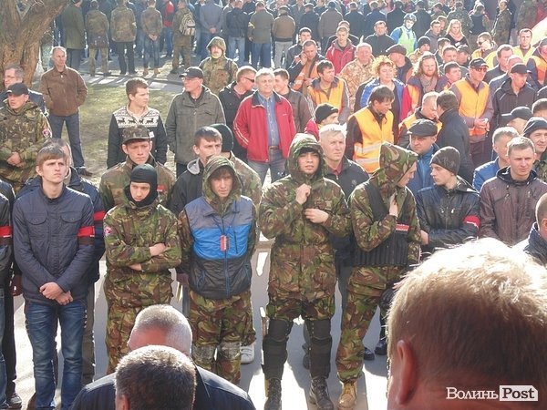Пікет міліції в Луцьку. ФОТО. ВІДЕО