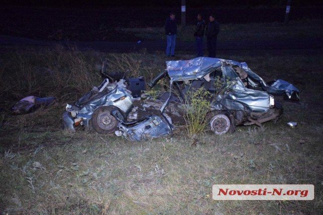 Поїзд переїхав легковик: загинуло двоє людей