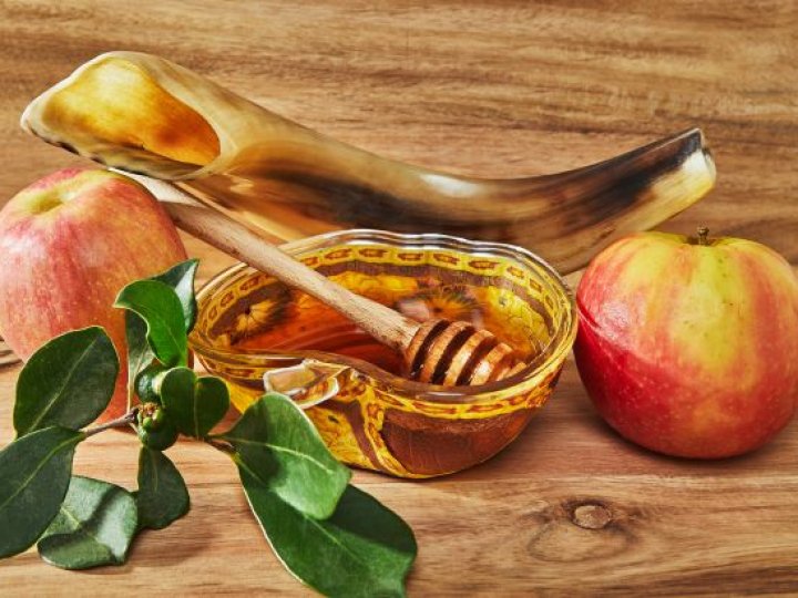 Рош га-Шана 2025: головні традиції, заборони та як потрібно готуватися до свята