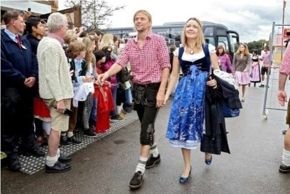 Як відомий волинський футболіст гуляв на Октоберфесті. ФОТО.