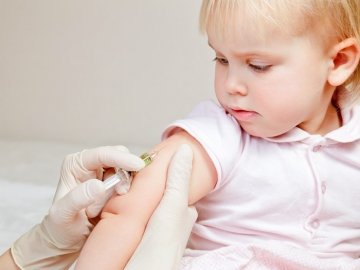 У Луцьку погано вакцинують дітей через непрофесійні ЗМІ, - лікар