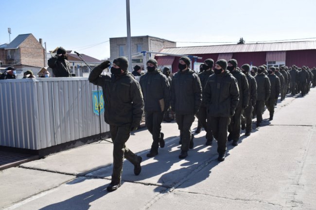 У військовій частині 1141 у Луцьку відзначили 7 річницю створення Нацгвардії України