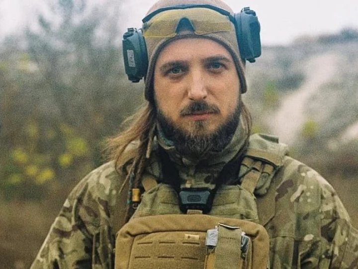 Зеленський нагородив поета Максима Кривцова, загиблого на війні, званням Героя України