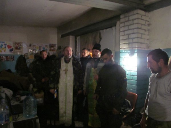 Волинські священики відвезли бійцям допомогу на 20 тисяч. ФОТО