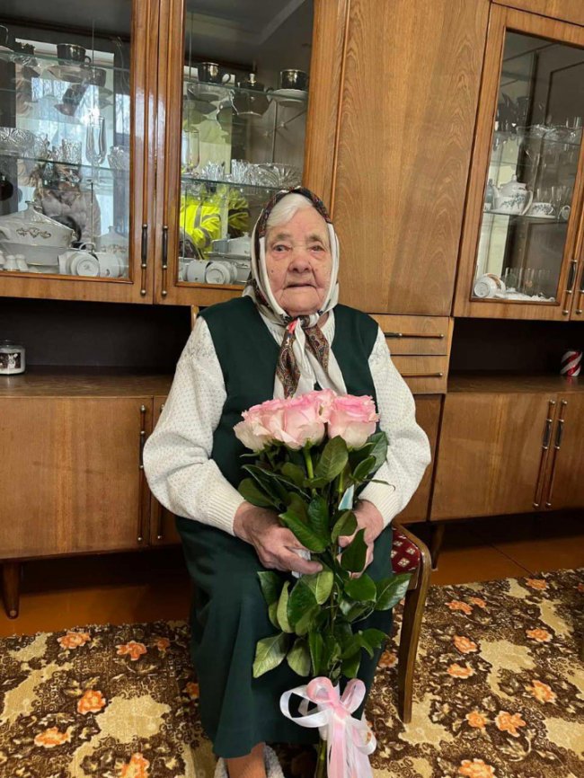 «Я вдячна Господу, що продовжив мій вік»: довгожителька з Волині відзначила 100-літній ювілей