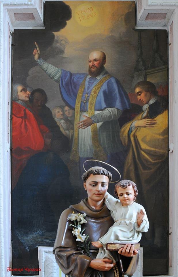 Волинський фотограф показав магію та красу костелу Петра і Павла. ФОТО