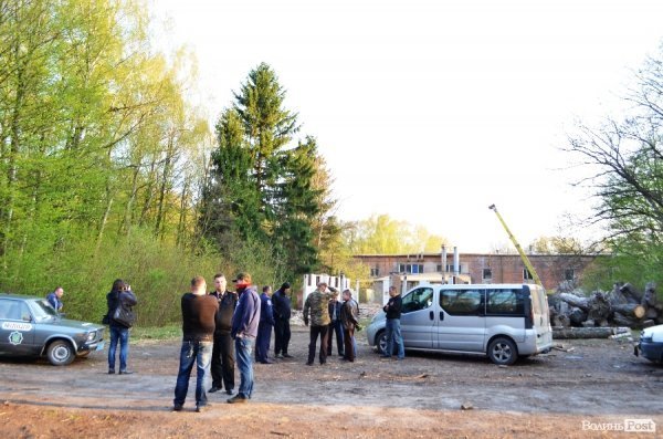 Під Луцьком незаконно розбирали колишню військову частину?