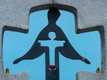 Порошенко закликав розкрити архіви КДБ під час вшанування пам'яті жертв Голодомору
