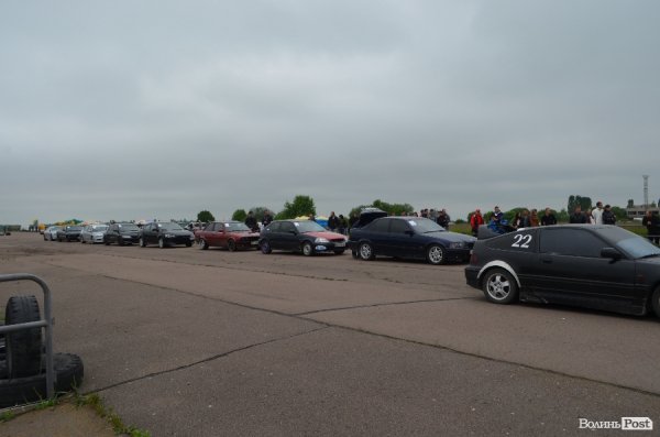 Під Луцьком визначили переможця з дрег-рейсінгу. ФОТО