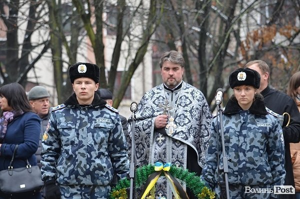 У Луцьку вшанували пам’ять загиблих героїв Майдану. ФОТО