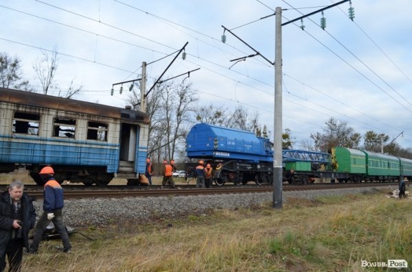 На Волині поїзд влетів у вантажівку і загорівся: подробиці аварії. ФОТО