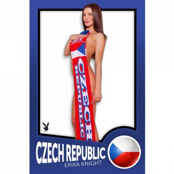 Playboy «подарував» учасникам Євро-2012 голих дівчат. ФОТО