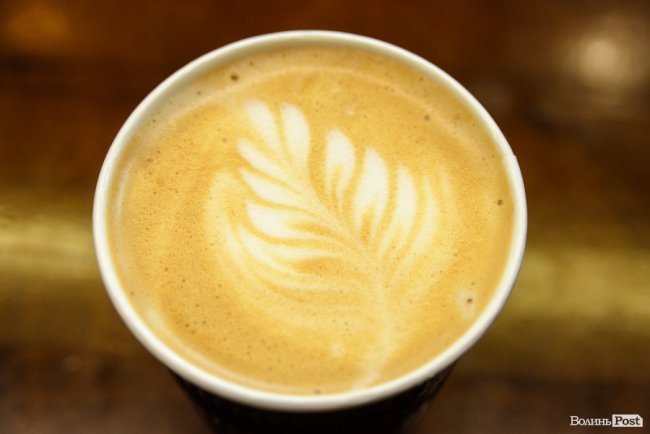 Бельгійська вафля, італійська кава і кленовий сироп: чим пригощають локації «Coffee & Gelato»*