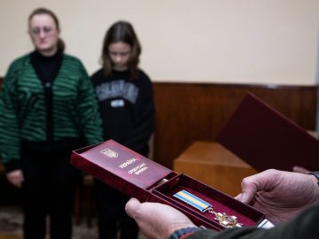 Родина загиблого нацгвардійця з Волині отримала державну нагороду