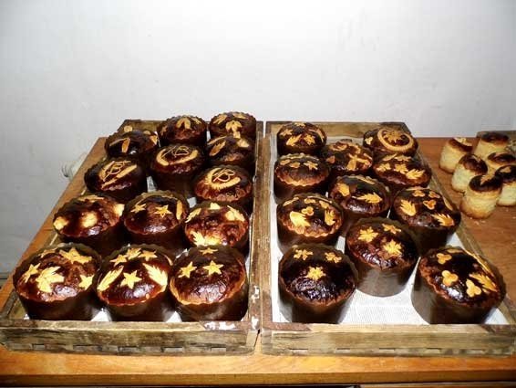 На Волині засуджені спекли паски для бійців АТО. ФОТО