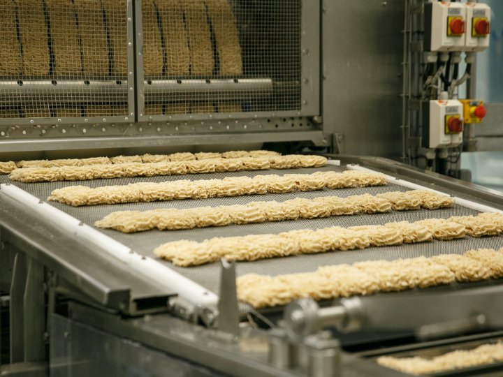 На Волині почали виготовляти вермішель швидкого приготування. ФОТО