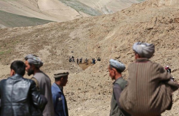 Фото катастрофічного зсуву в Афганістані