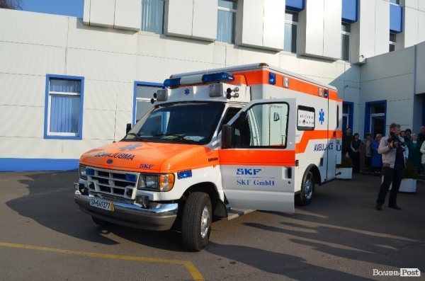 Волиняни подарували реанімаційний автомобіль для жителів Волновахи