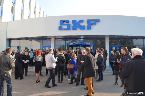 Волиняни подарували реанімаційний автомобіль для жителів Волновахи