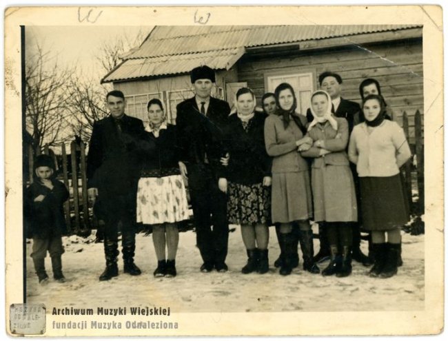 Волинські весілля на фото півстоліття тому