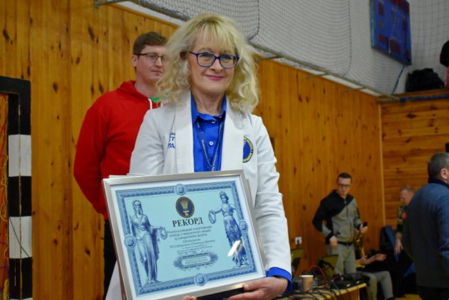 У Луцьку «сонячні діти» встановили рекорд України, танцюючи спортивні танці