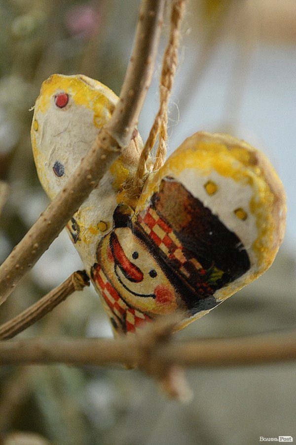 Митці Луцька майстрували у «Різдвяній майстерні». ФОТО