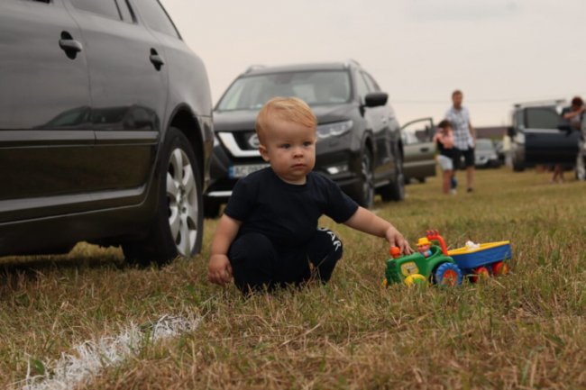Під Луцьком влаштували автофестиваль. ФОТО