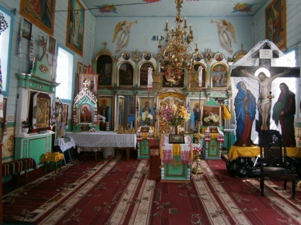 На Волині може завалитися двохсотлітня церква. ФОТО