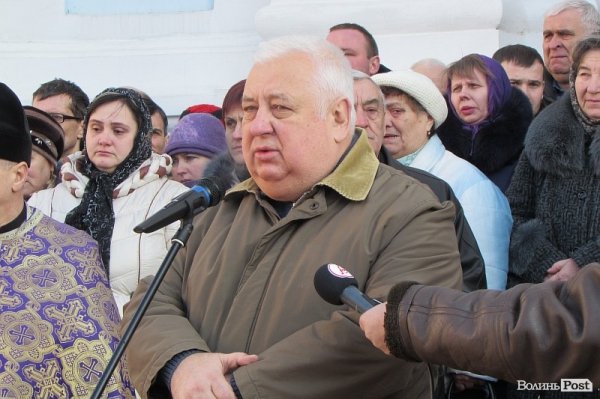 У Володимирі-Волинському попрощалися із загиблим бійцем. ФОТО