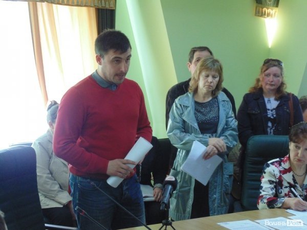 Романюка попросили «розібратися» з директором «Луцьктепла». ФОТО